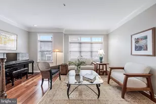 12147 Chancery Station Cir, Reston, VA 20190 - Photo 14