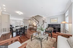 12147 Chancery Station Cir, Reston, VA 20190 - Photo 16