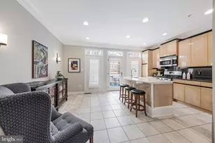 12147 Chancery Station Cir, Reston, VA 20190 - Photo 8