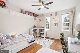 9805 Doulton Ct, Fairfax, VA 22032 - Photo 14