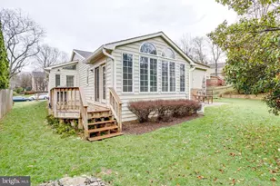 9805 Doulton Ct, Fairfax, VA 22032 - Photo 32