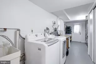 9805 Doulton Ct, Fairfax, VA 22032 - Photo 30