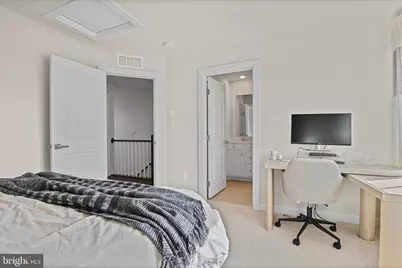 13007 Hattontown Square, Herndon, VA 20171 - Photo 28