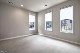 1770 Violet Ridge Pl, McLean, VA 22102 - Photo 8