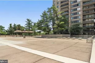 3701 S George Mason Dr, Falls Church, VA 22041 - Photo 40