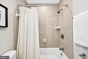 9512 Mdw Grv Ct, Burke, VA 22015 - Photo 24