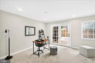 9512 Mdw Grv Ct, Burke, VA 22015 - Photo 32