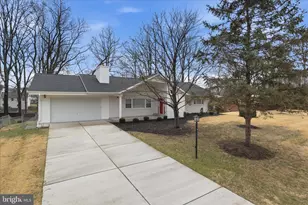 10009 Fairoaks Rd, Vienna, VA 22181 - Photo 8