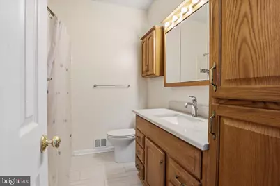 10009 Fairoaks Road, Vienna, VA 22181 - Photo 22
