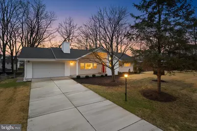 10009 Fairoaks Road, Vienna, VA 22181 - Photo 2