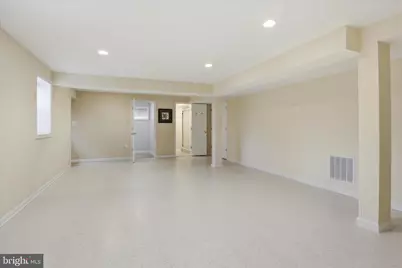 10009 Fairoaks Road, Vienna, VA 22181 - Photo 34