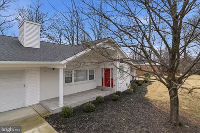 10009 Fairoaks Road, Vienna, VA 22181 - Photo 1