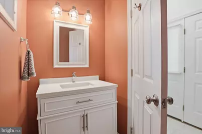 10009 Fairoaks Road, Vienna, VA 22181 - Photo 10