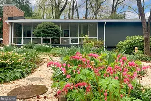 1812 Drury Ln, Alexandria, VA 22307 - Photo 1