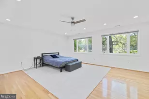 7937 Freehollow Dr, Falls Church, VA 22042 - Photo 18