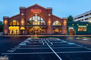 8131 Shining Star Ln, Vienna, VA 22182 - Photo 18