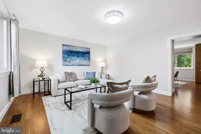 11172 Forest Edge Drive, Reston, VA 20190 - Photo 6