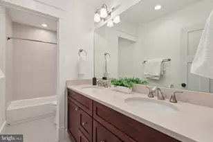 448 Nelson Dr NE, Vienna, VA 22180 - Photo 44