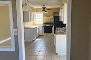 1904 Pimmit Dr, Falls Church, VA 22043 - Photo 18