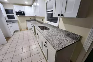 1904 Pimmit Dr, Falls Church, VA 22043 - Photo 4