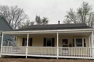 1904 Pimmit Dr, Falls Church, VA 22043 - Photo 2