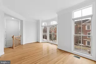 7004 Eastern Red Cedar Ln, McLean, VA 22101 - Photo 6