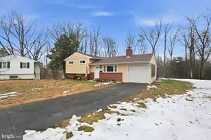 6810 Mayo Ct, Springfield, VA 22150 - Photo 2