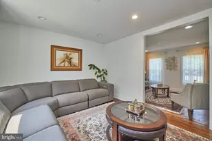 9609 Podium Dr, Vienna, VA 22182 - Photo 10