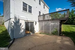 9609 Podium Dr, Vienna, VA 22182 - Photo 48