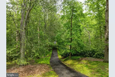 10611 Allenwood Lane, Great Falls, VA 22066 - Photo 54