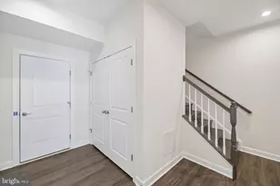 8124 Bock Farm Pl, Alexandria, VA 22306 - Photo 8