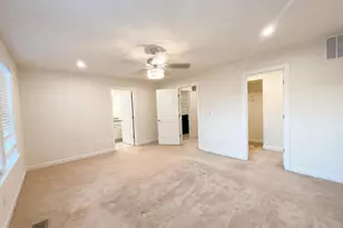 8124 Bock Farm Pl, Alexandria, VA 22306 - Photo 4