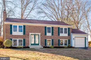 1540 Powells Tavern Pl, Herndon, VA 20170 - Photo 2