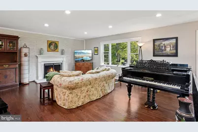 6542 Hitt Avenue, McLean, VA 22101 - Photo 4