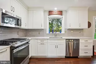 6542 Hitt Ave, McLean, VA 22101 - Photo 12