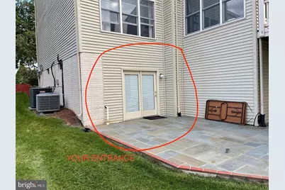 13286 Holly Meadow Lane, Herndon, VA 20171 - Photo 2