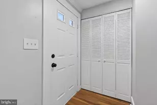 8336 Claremont Woods Dr, Alexandria, VA 22309 - Photo 2