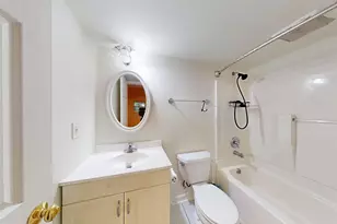 1379 Dominion Ridge Ln, Herndon, VA 20170 - Photo 20