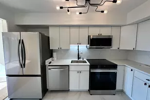 1808 Old Meadow Rd, McLean, VA 22102 - Photo 2