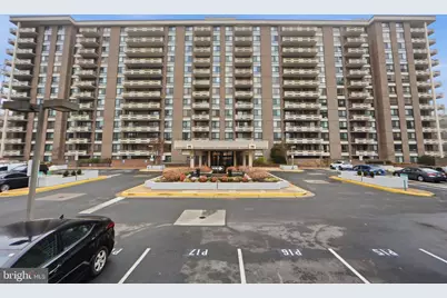 1808 Old Meadow Road #1201, McLean, VA 22102 - Photo 4
