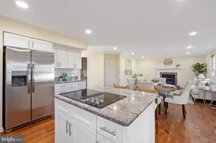 14216 Hartwood Ct, Centreville, VA 20121 - Photo 10