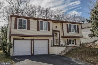 8291 Raindrop Way, Springfield, VA 22153 - Photo 2