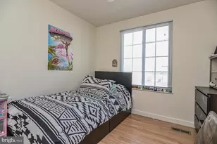8291 Raindrop Way, Springfield, VA 22153 - Photo 16