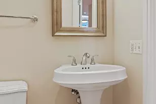 8220 Crestwood Heights Dr, McLean, VA 22102 - Photo 20