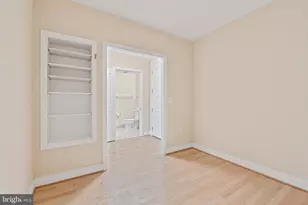 8220 Crestwood Heights Dr, McLean, VA 22102 - Photo 22