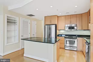 8220 Crestwood Heights Dr, McLean, VA 22102 - Photo 14