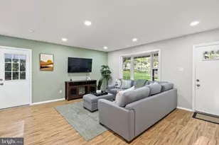 5232 Ampthill Dr, Alexandria, VA 22312 - Photo 4