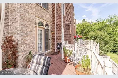 3935 Barcroft Mews Court, Falls Church, VA 22041 - Photo 6