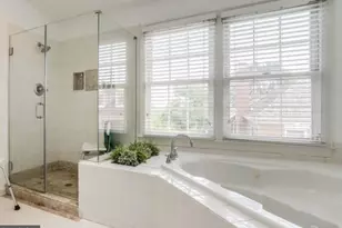 3935 Barcroft Mews Ct, Falls Church, VA 22041 - Photo 12