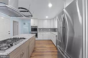 5504 Teak Ct, Alexandria, VA 22309 - Photo 6